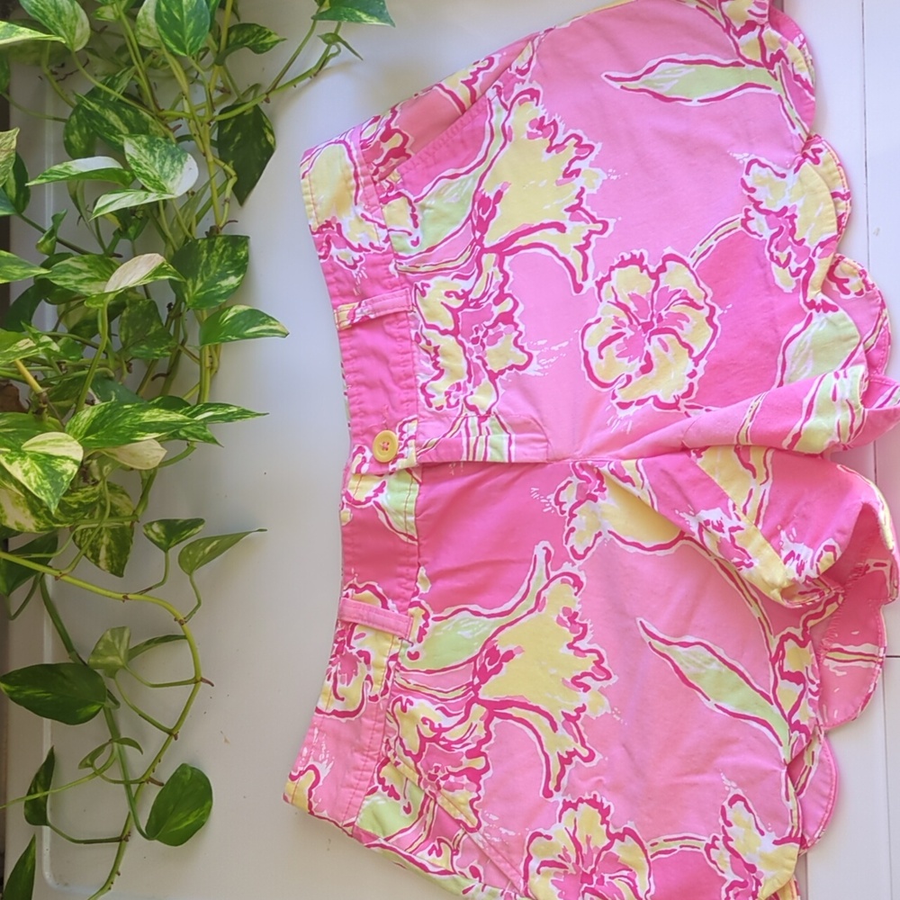 Lilly Pulitzer Pink and Yellow Floral High Waist Shorts With Pockets